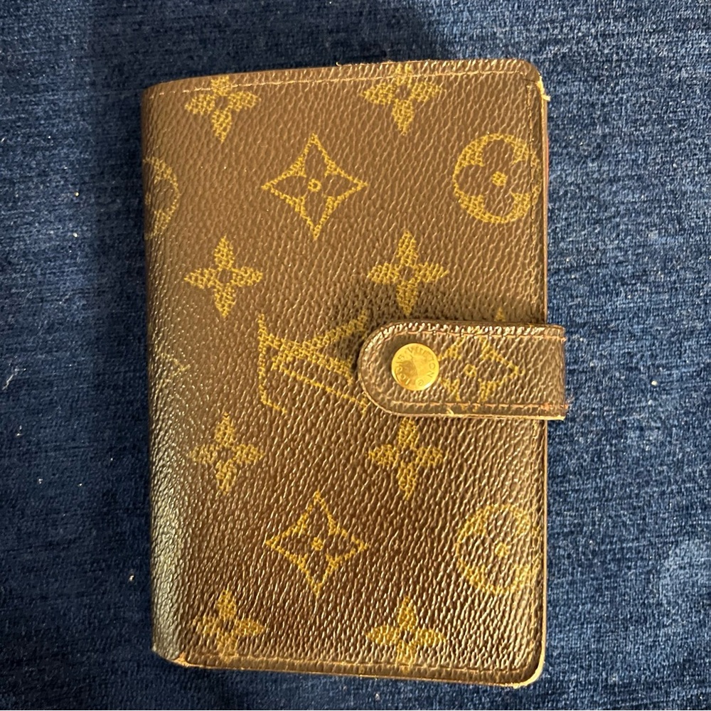 Vintage LV Walllet